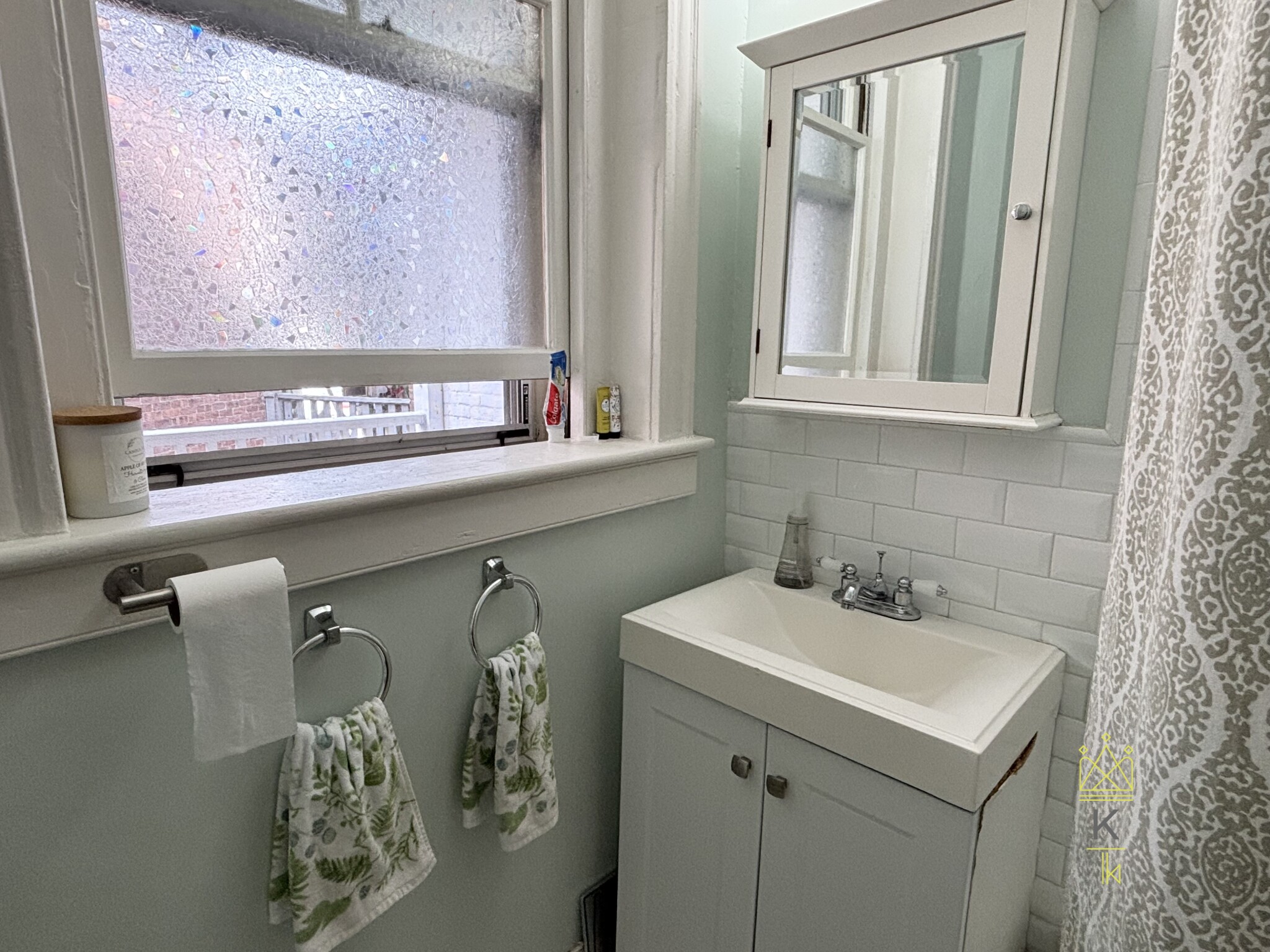 12 Colbourne Crescent, Aspinwall Hill