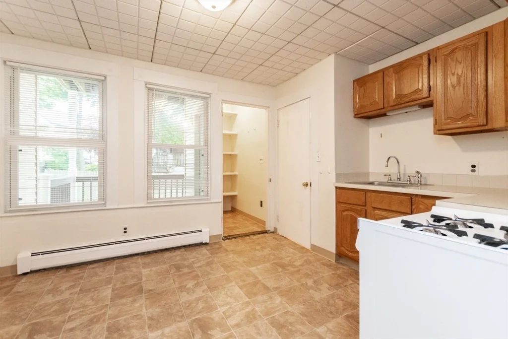 21-1 Spring St, Stoneham