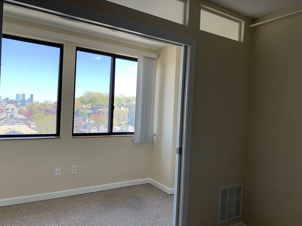 1731 Beacon St, Brookline