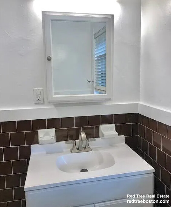 41 Gordon St, Allston