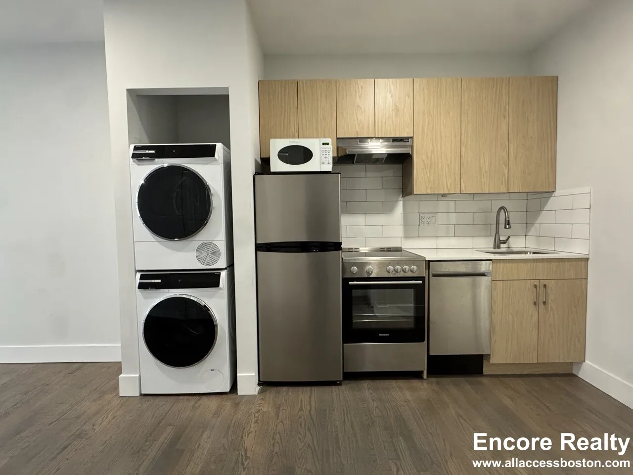 270 Newbury St, Back Bay