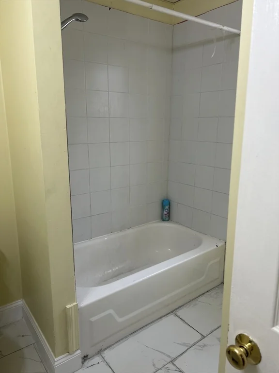 119 Wade St, Fall River