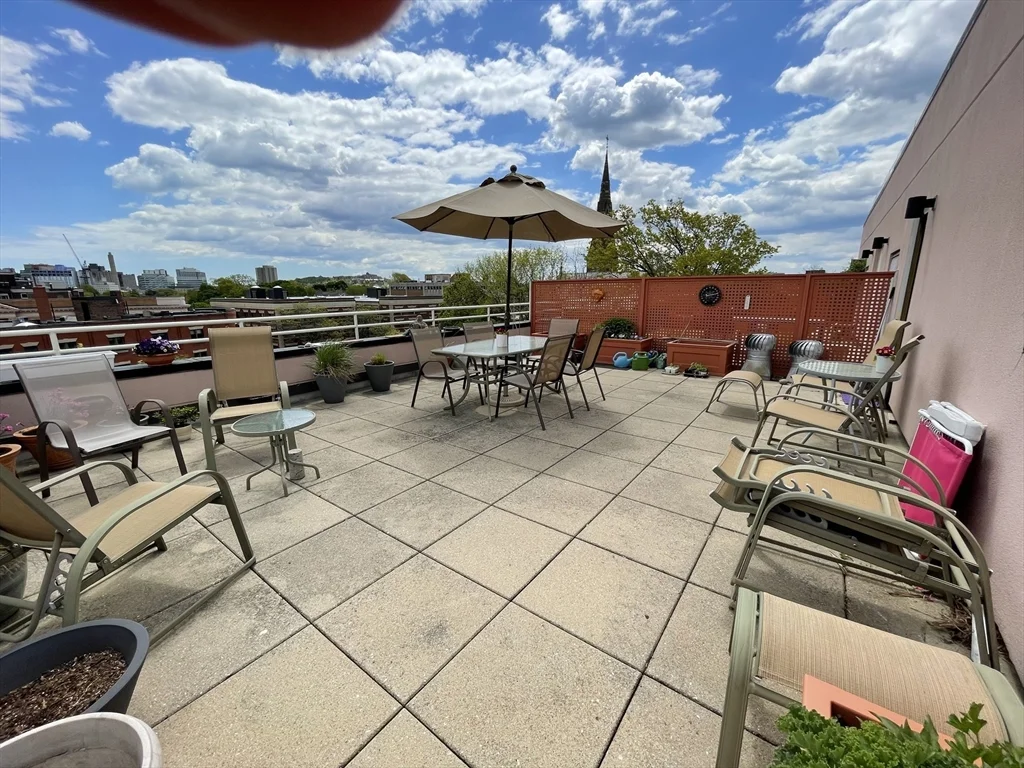 20 Webster St, Coolidge Corner