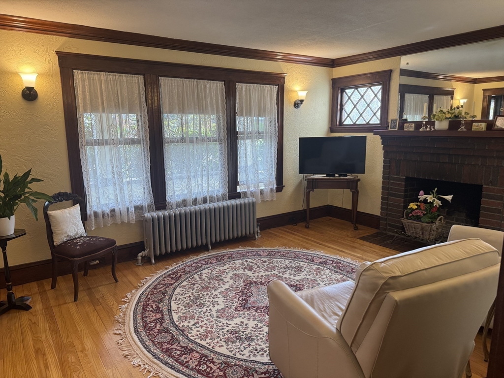 199 Hillside Ave, Needham Heights