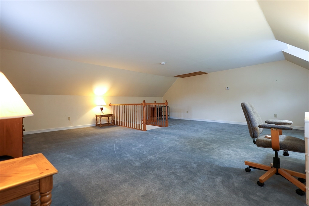 288 Goldthwaite Rd, Whitinsville