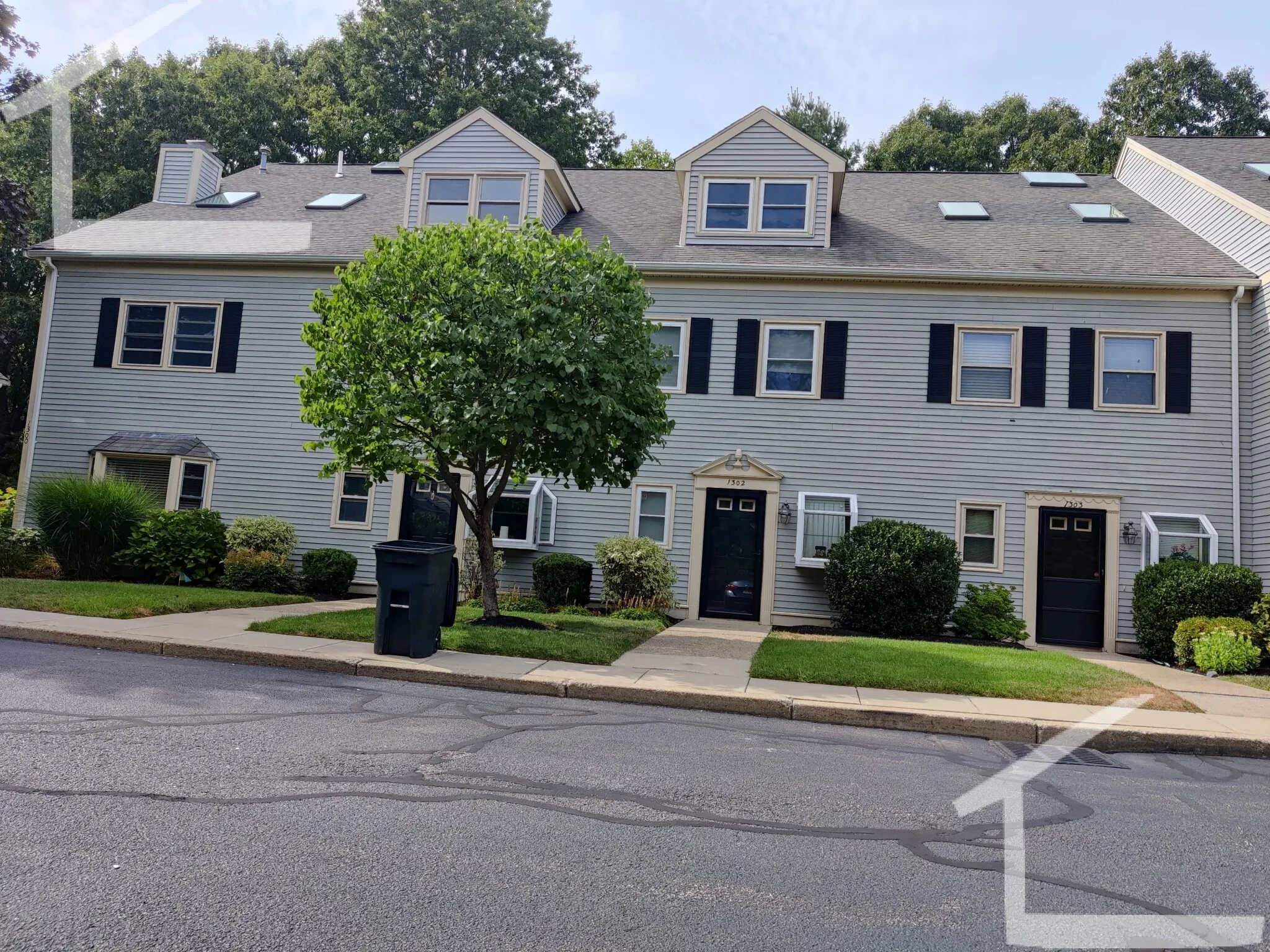 1301 Lagrange St, West Roxbury