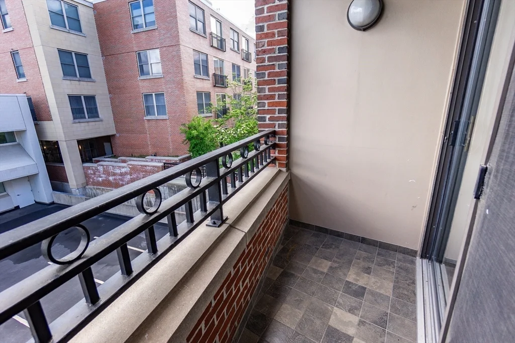110-112 Cypress St, Coolidge Corner