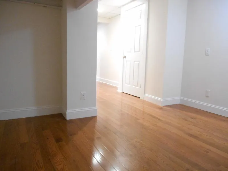 42 Strathmore Rd, Brighton