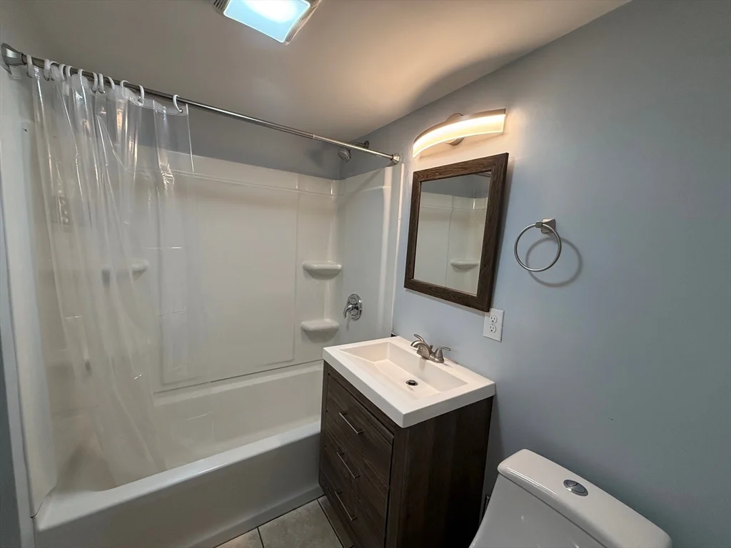 48 Bridge St, Westford