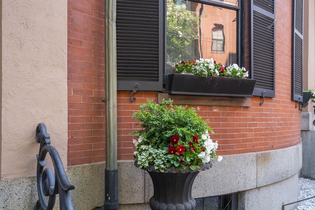 30 Hancock St, Beacon Hill