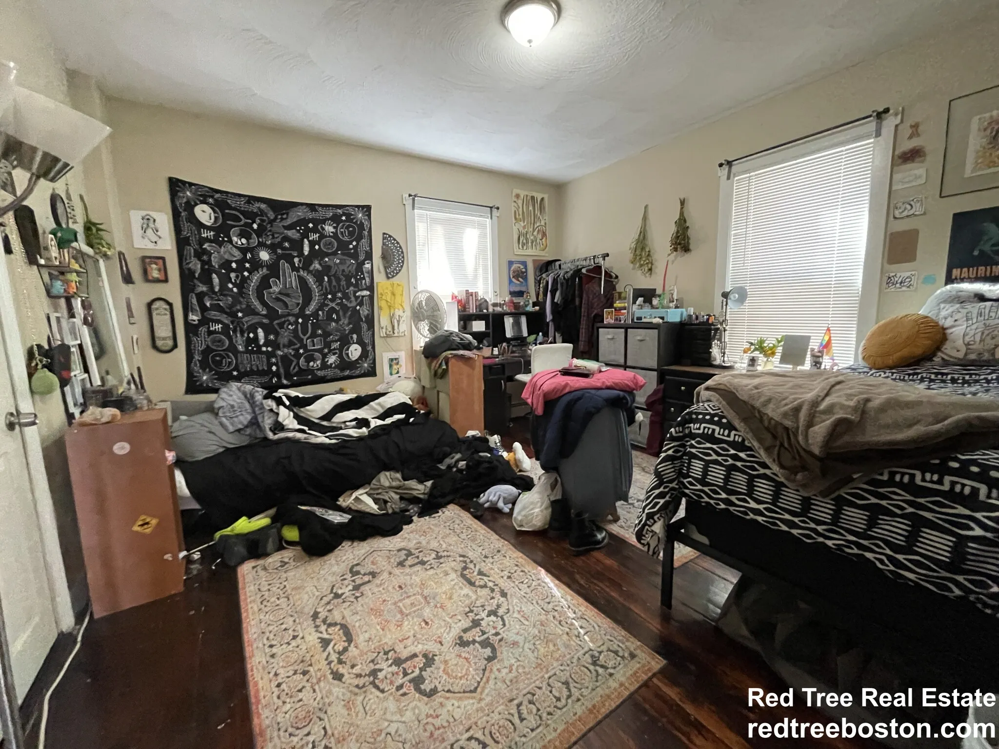 72 Hillside St, Mission Hill