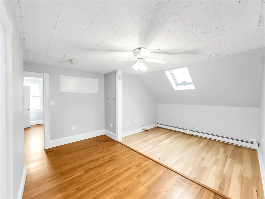 4 Buckley Ave, Jamaica Plain