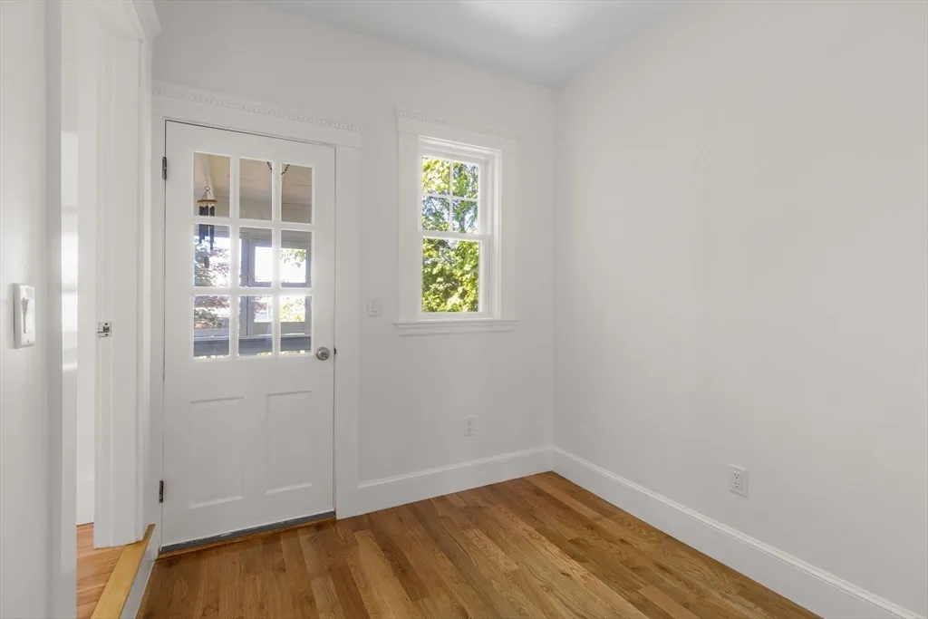 105 Fayerweather St, West Cambridge