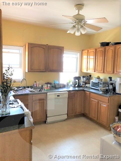 122 Frederick Ave, Tufts