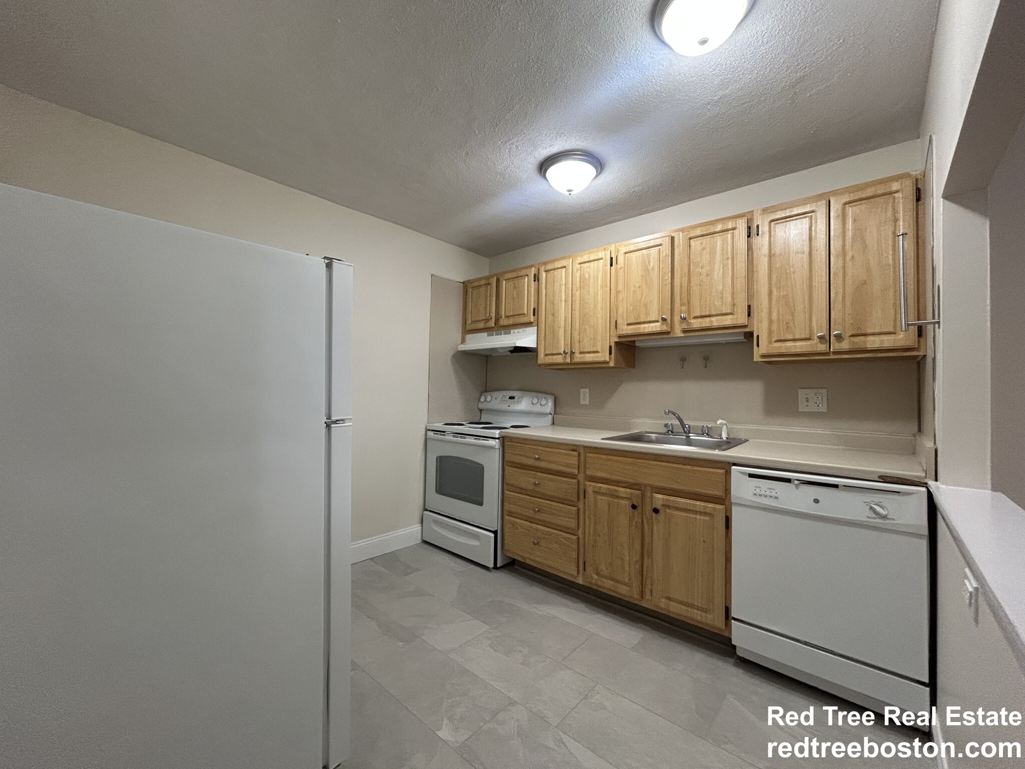 84 Gardner St, Allston