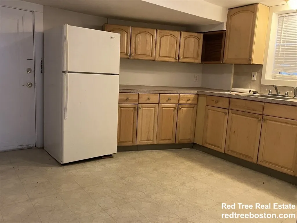211 Saint Paul St, Brookline