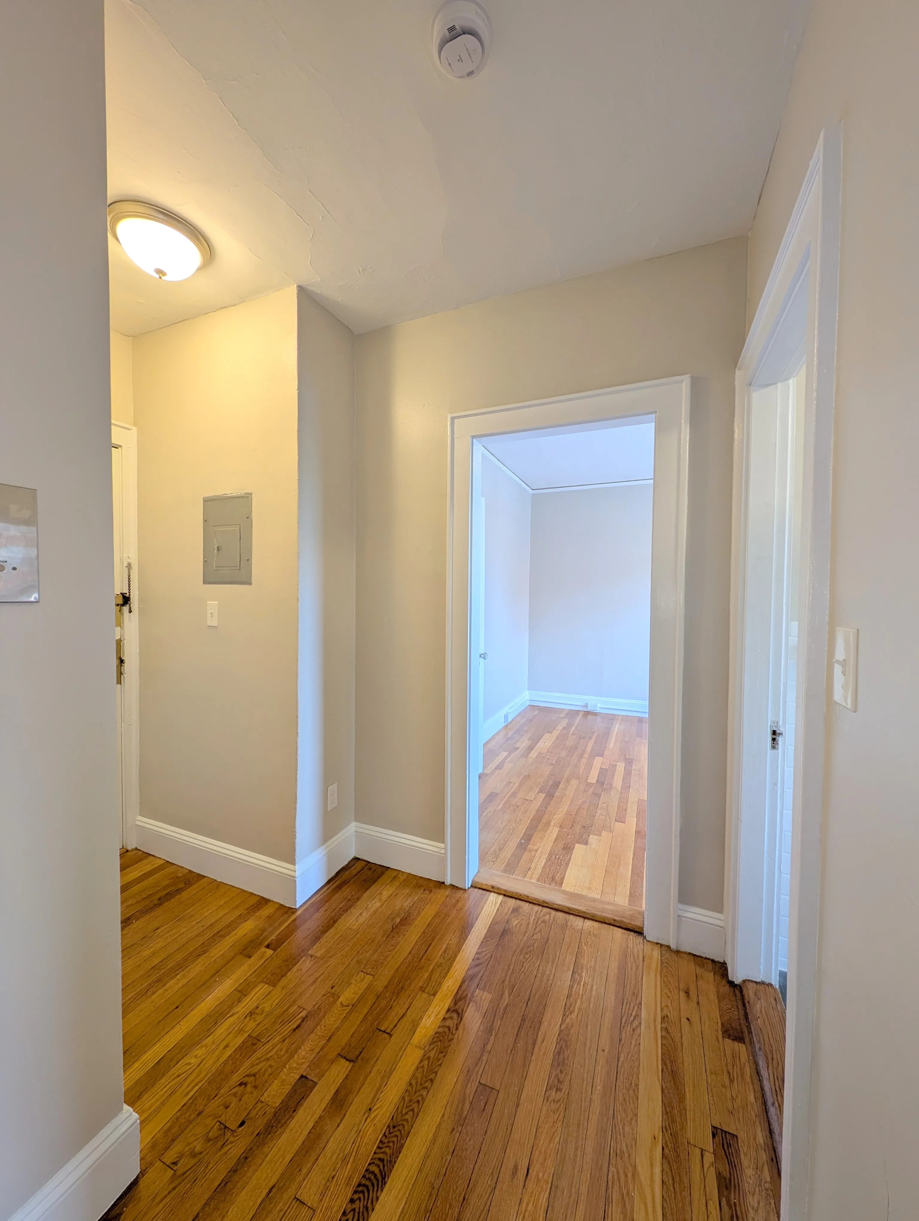 4 Cogswell Ave, North Cambridge