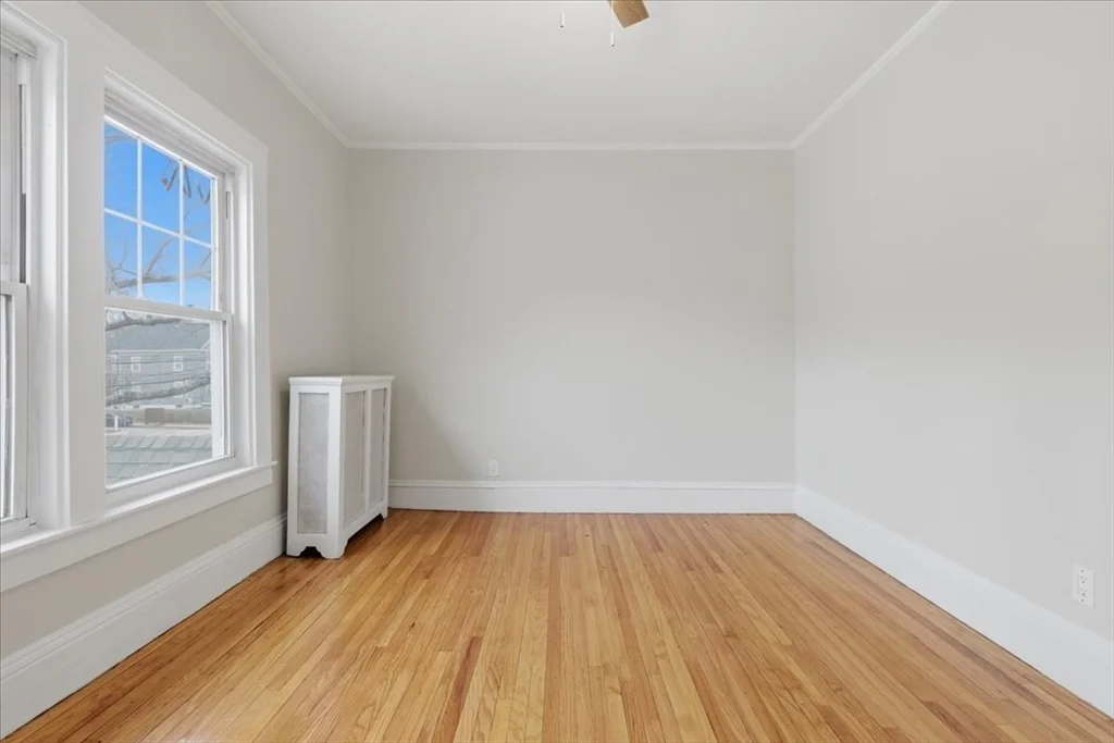 715 Truman Pkwa, Hyde Park