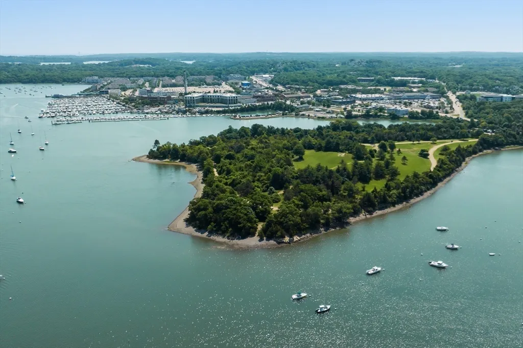 51 Broad Reach, Weymouth