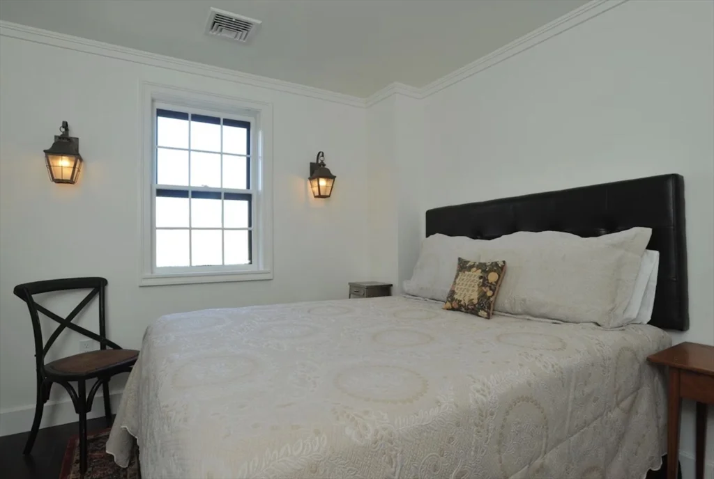 25 Broad St, Nantucket