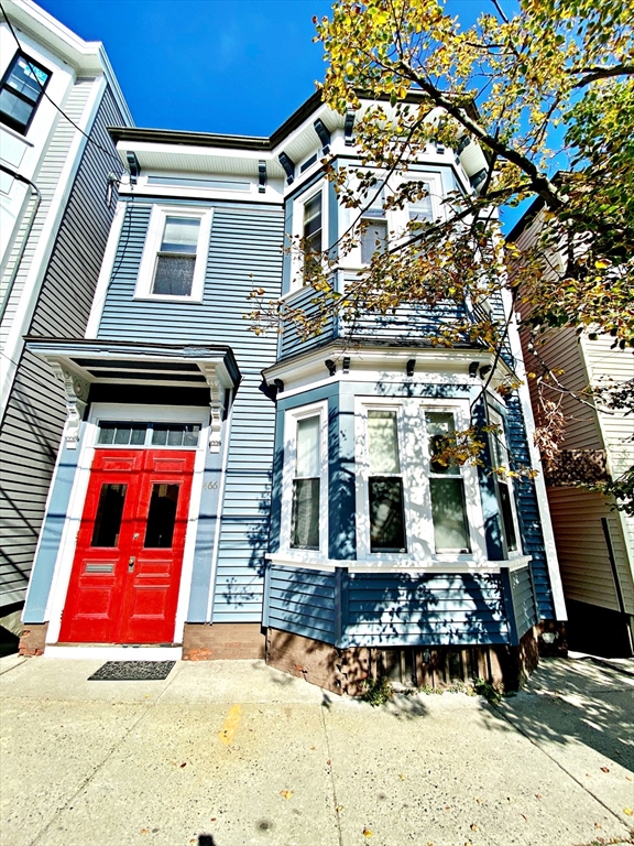 466 Sumner St, East Boston