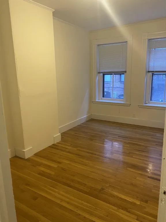 22 Isabella St, Back Bay