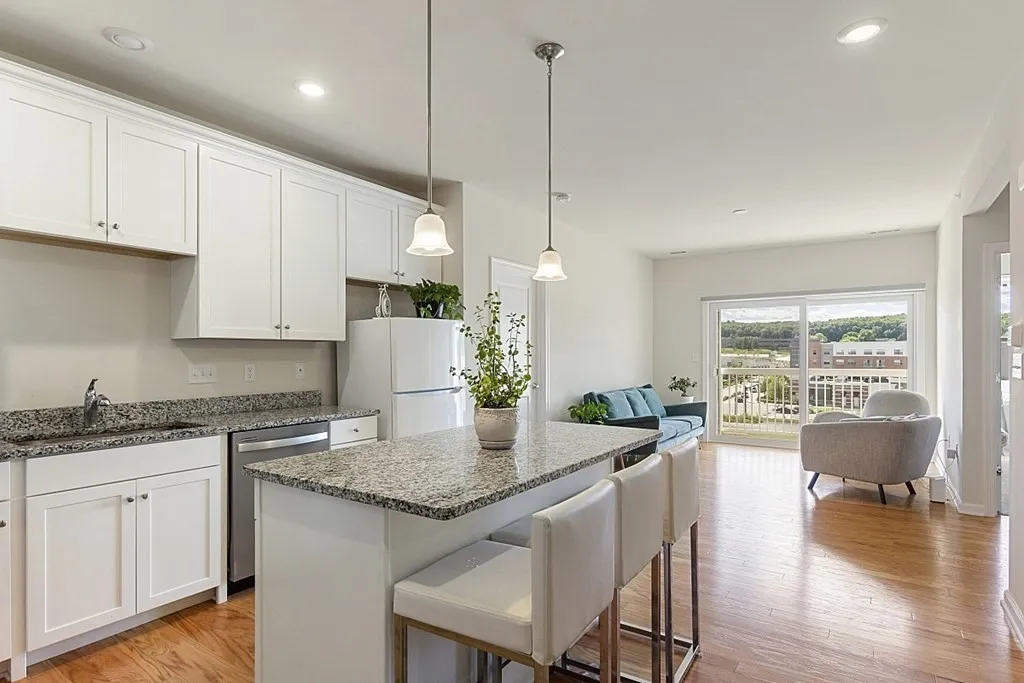 120 University, Westwood