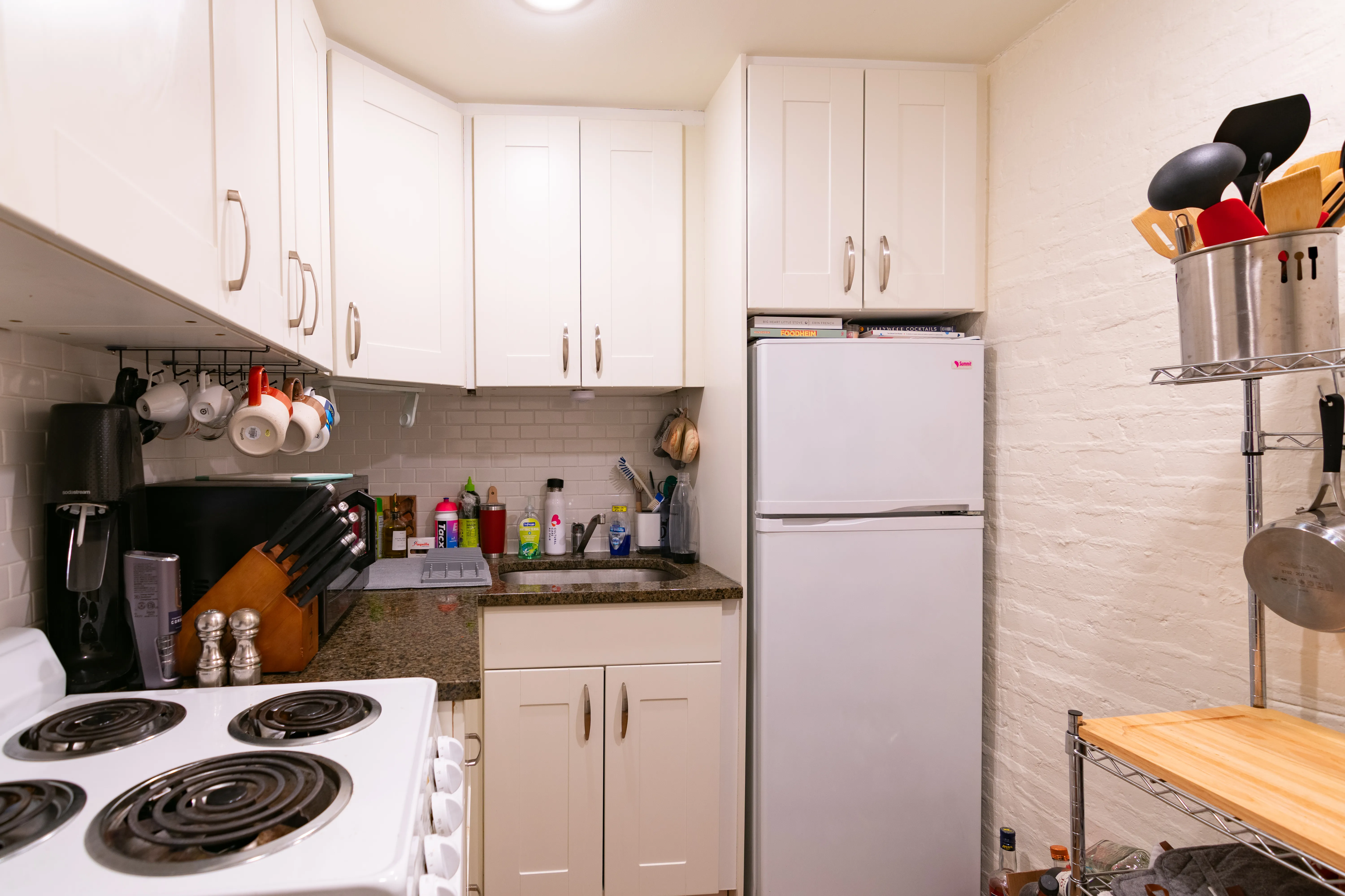 213 Newbury St, Back Bay