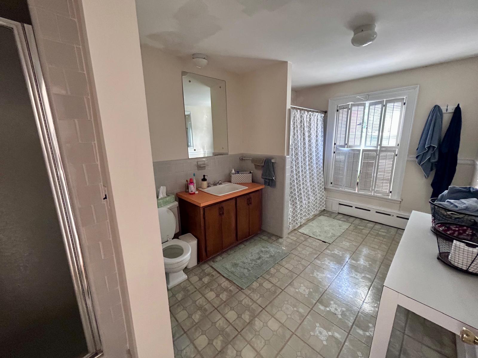 1712 Beacon St, Brookline