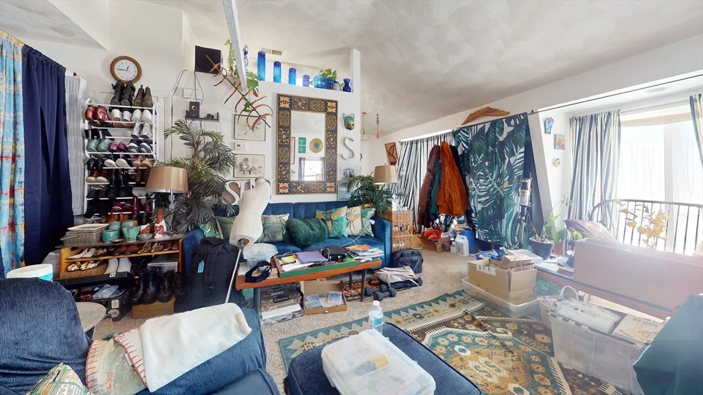 12 Lyman St, Waltham