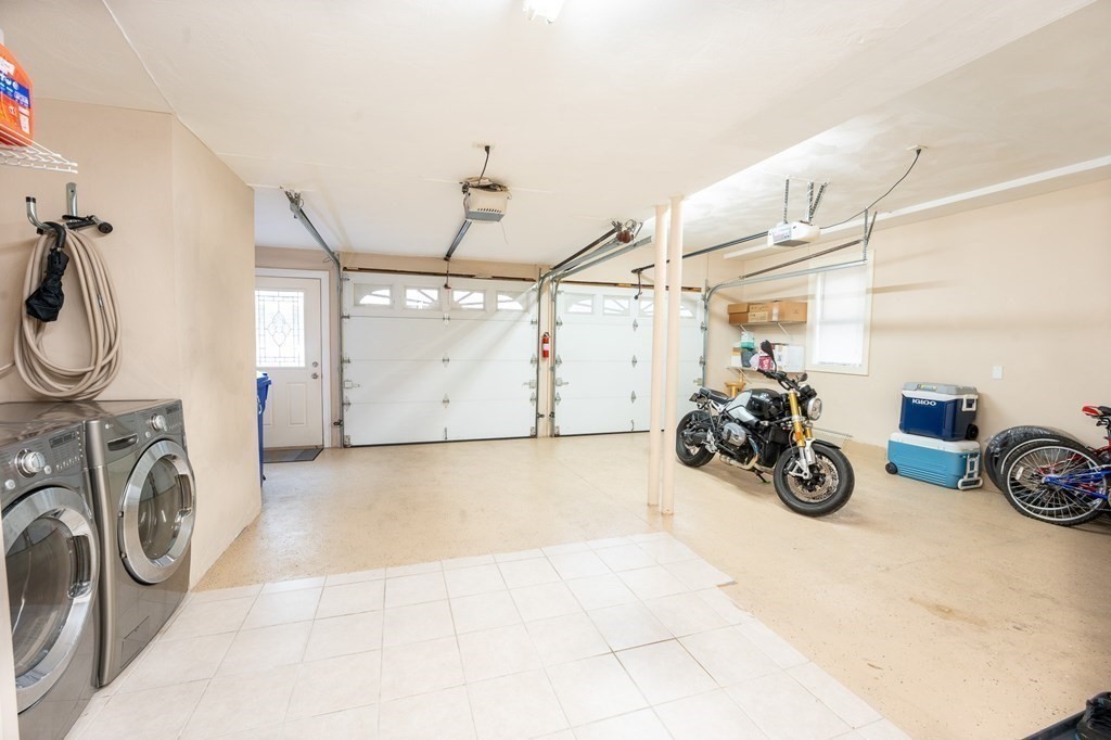 15 Downer Ct, Dorchester