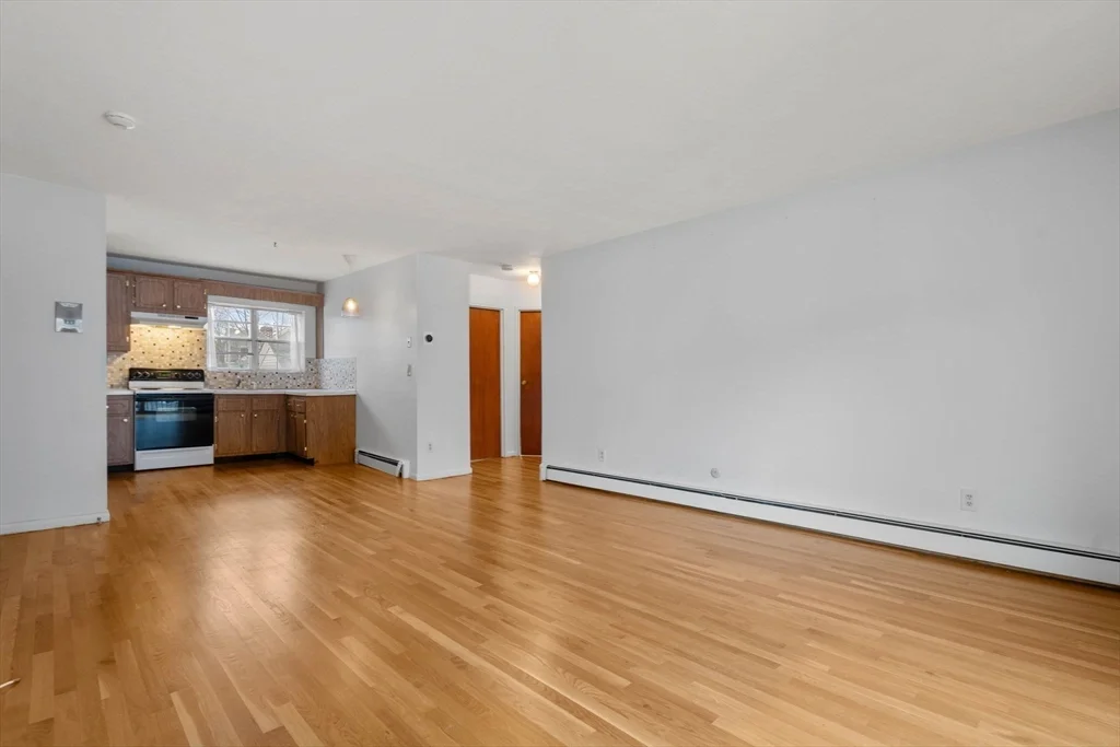 8 Robinwood Ave, Jamaica Plain