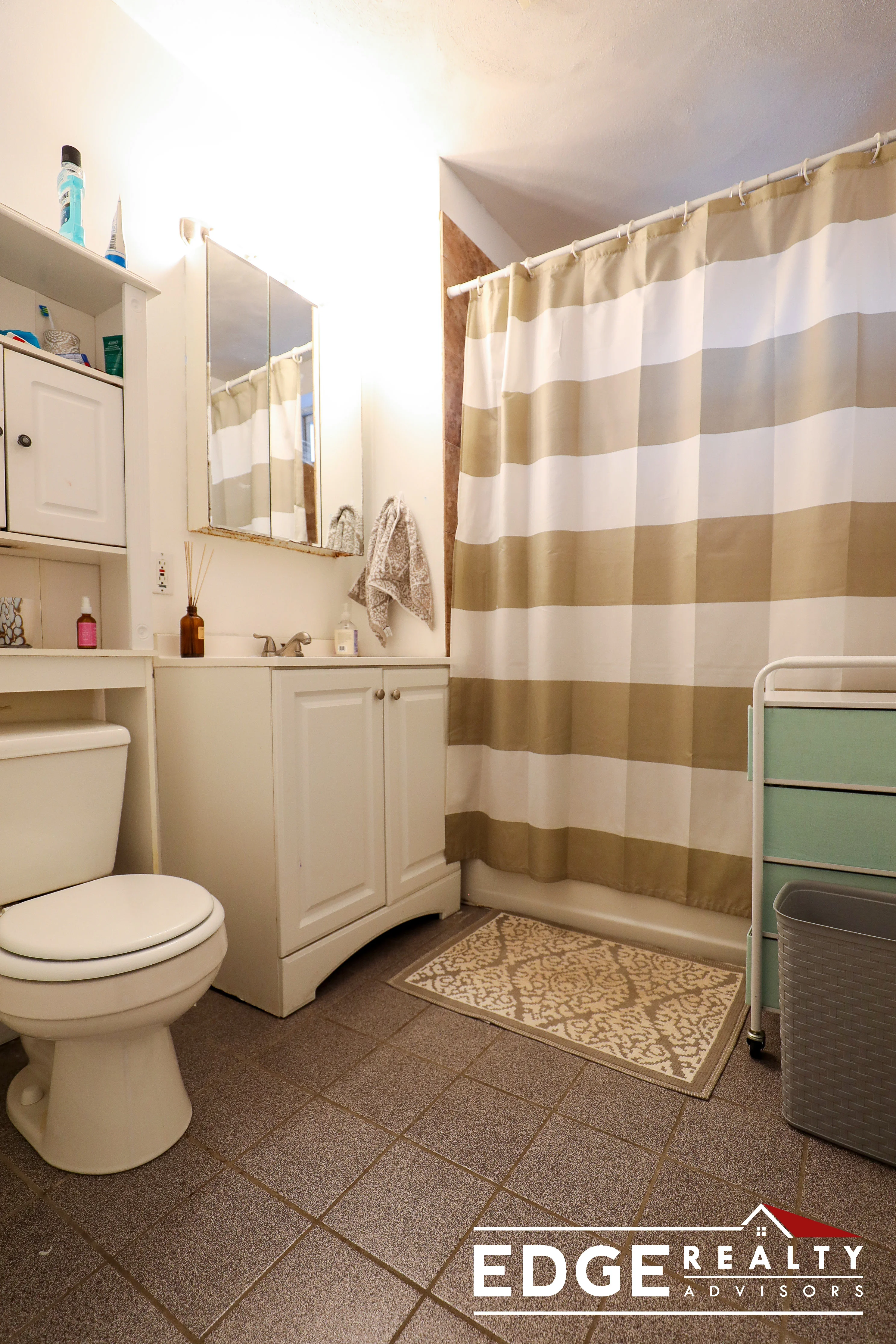 38 Park Vale Ave, Allston