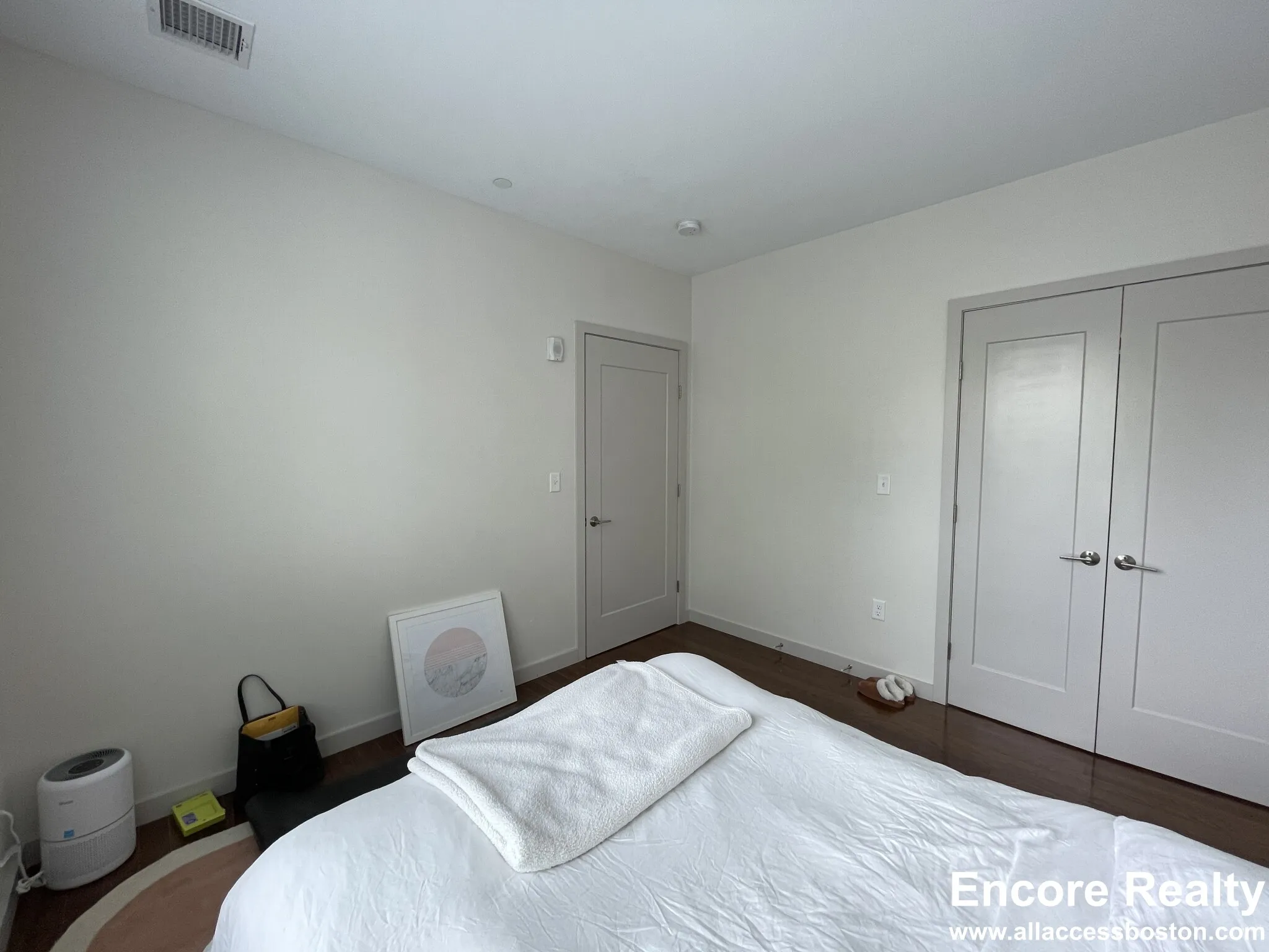 455 Harvard St, North Brookline