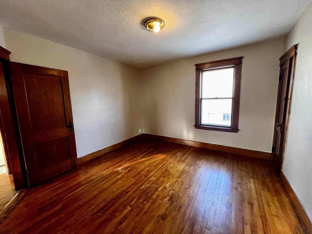 13 Louise St, Worcester