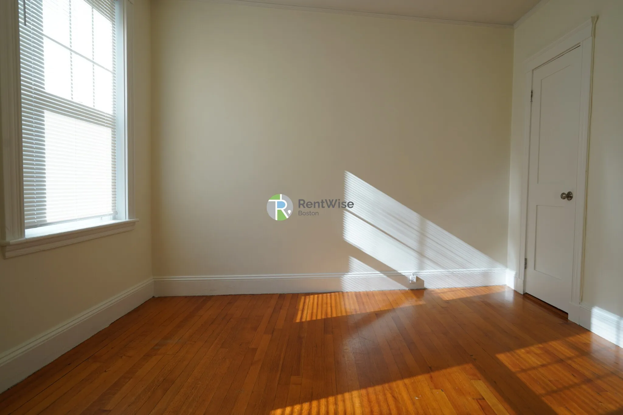 1850 Commonwealth Ave, Brighton