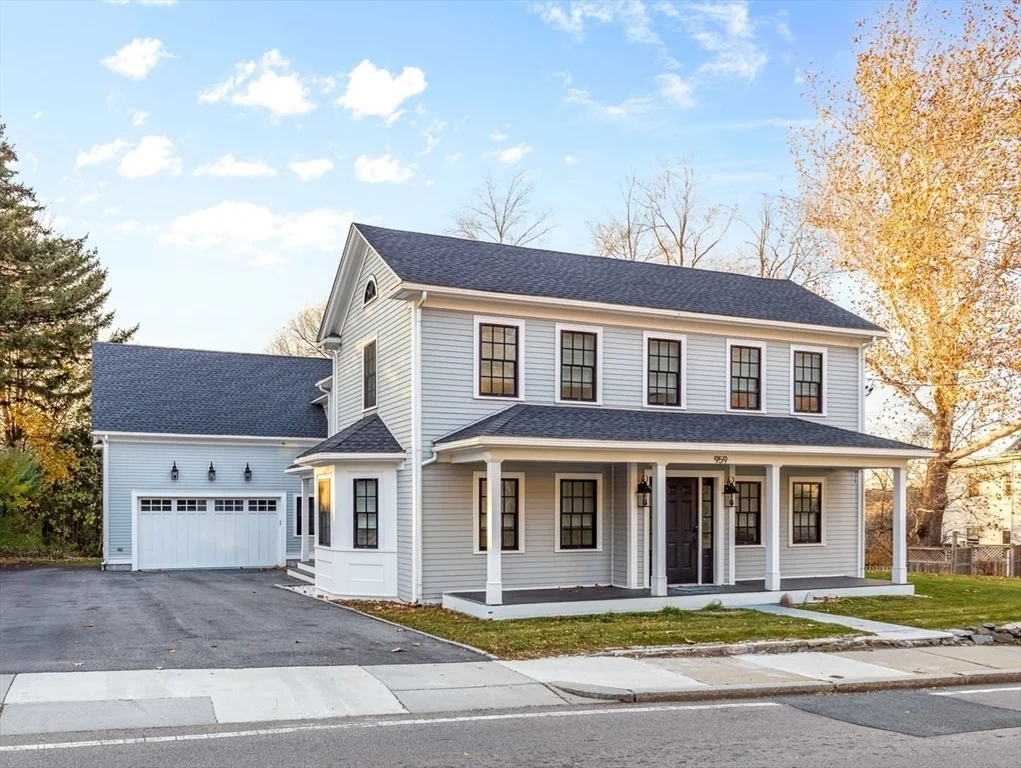 959 Chestnut St, Newton