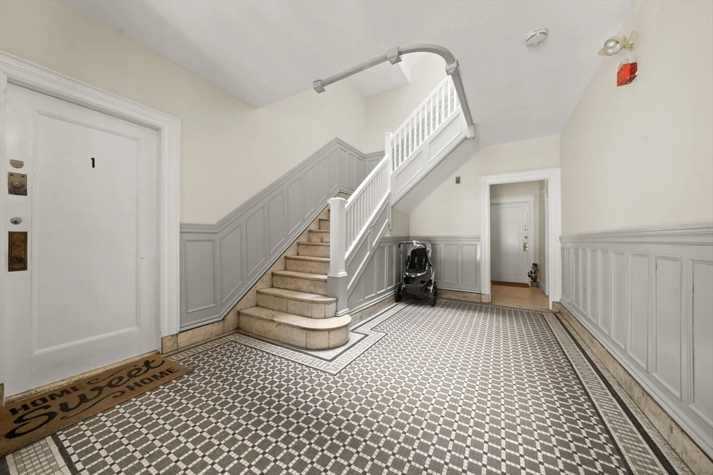 224 Jamaicaway, Jamaica Plain