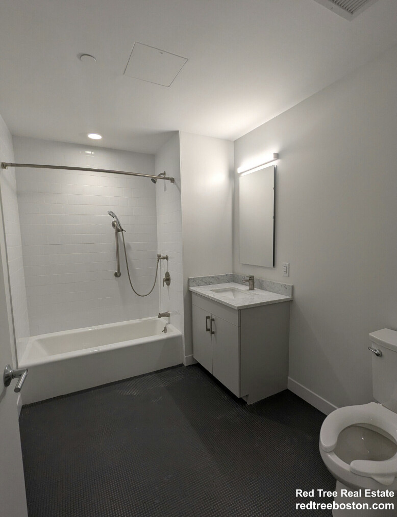 55 Brighton Ave, Allston