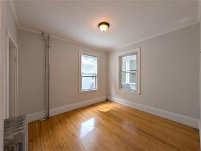 13 Farragut Ave, West Somerville