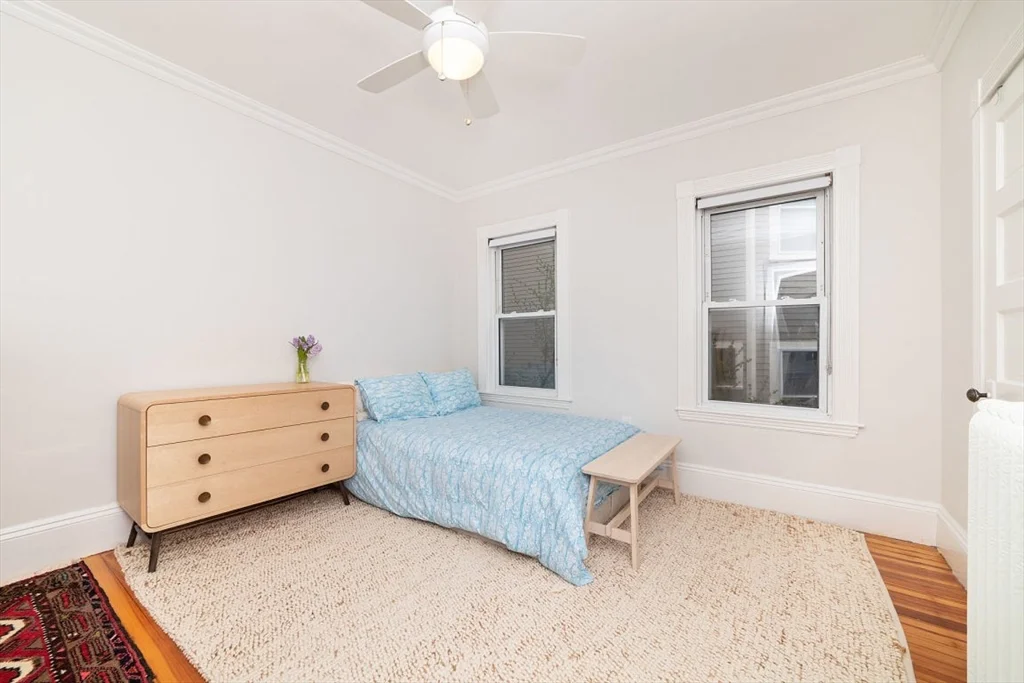 12 Parkton Rd, Jamaica Plain