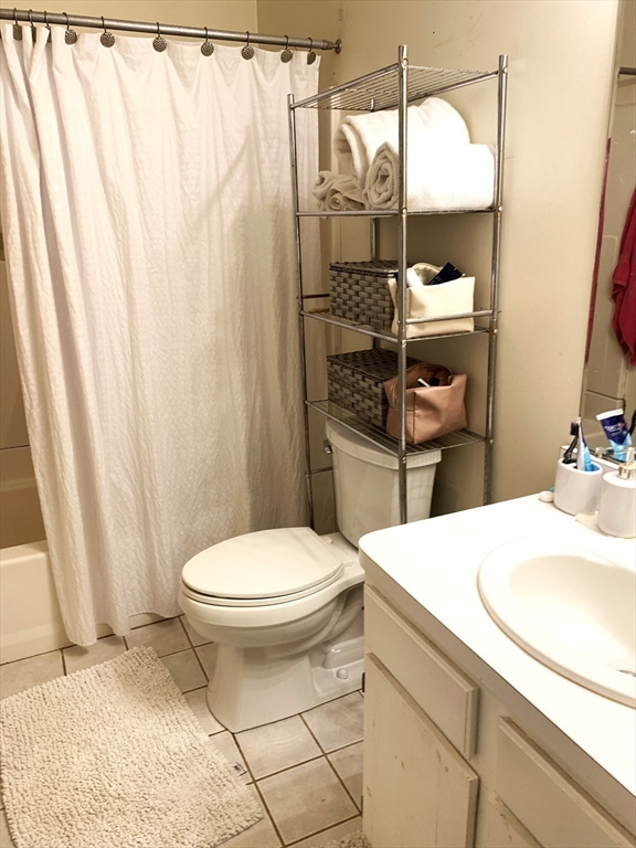 213 West 6th St, South Boston