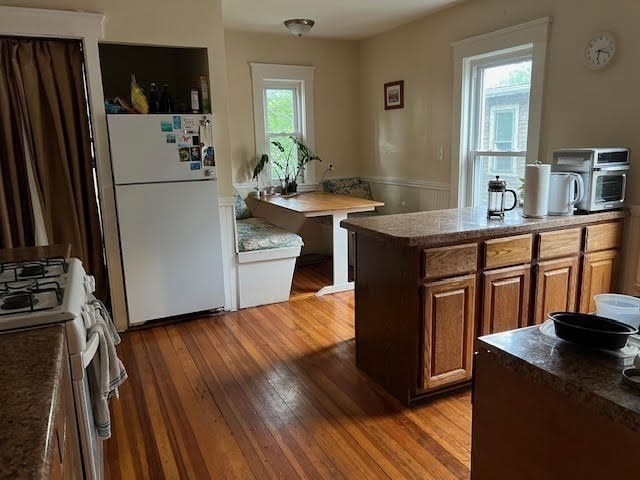 911 Broadway, Davis Square