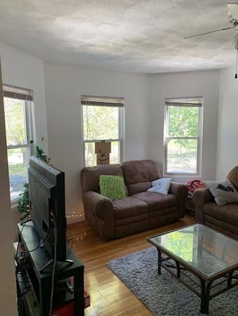 86 Fellsway, Somerville
