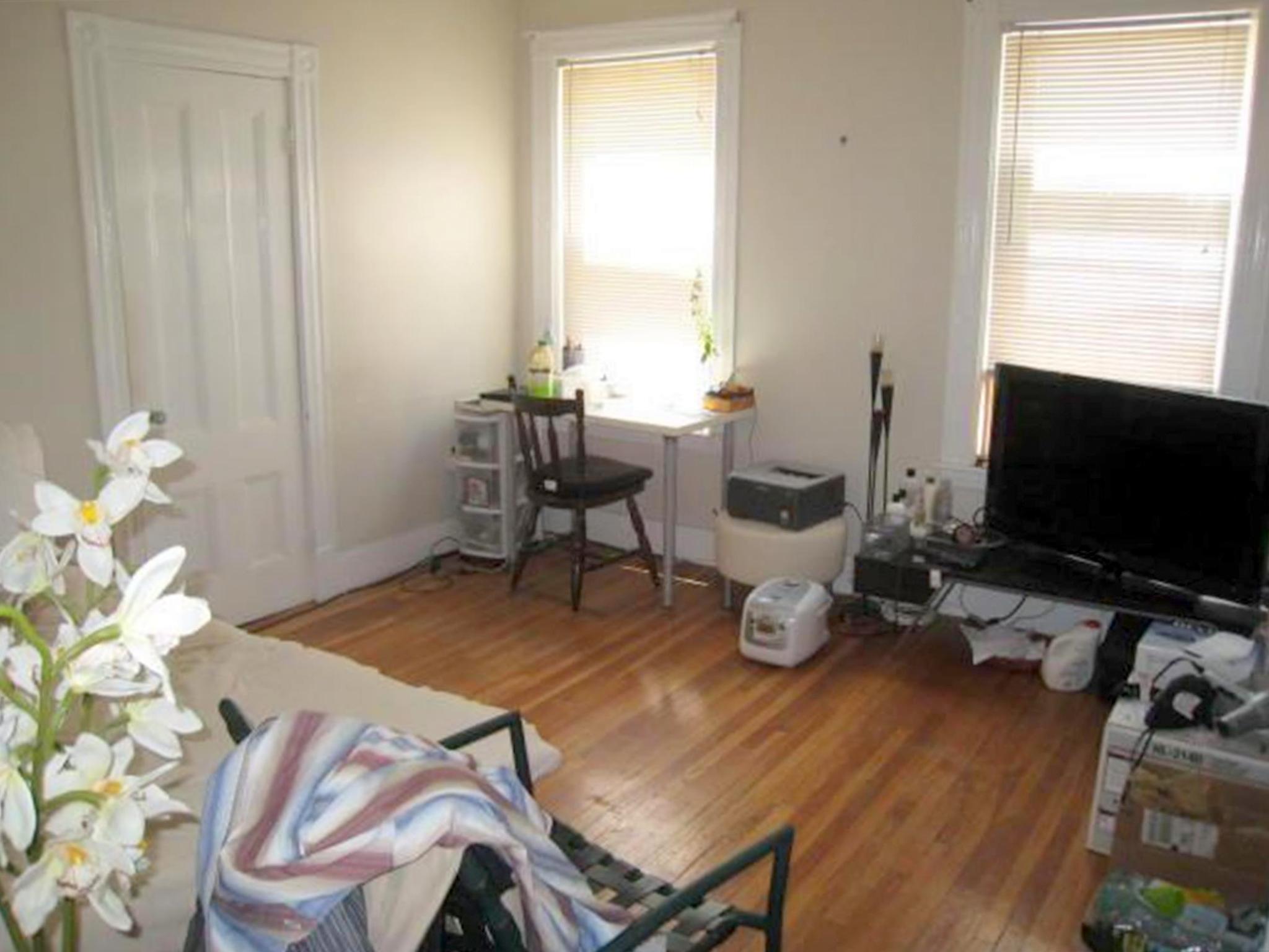 3 bed, 1 bath apartment for rent at 47 Cherry St Unit 1, Porter Square — photo 4 of 8