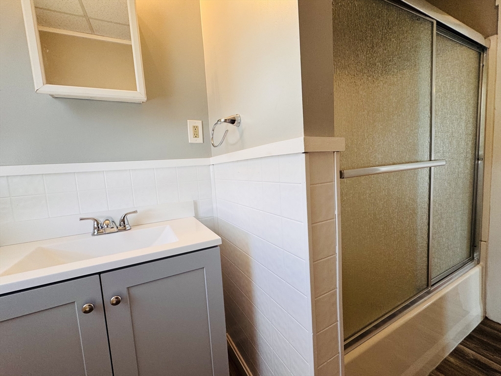 171 Hunter St, Fall River