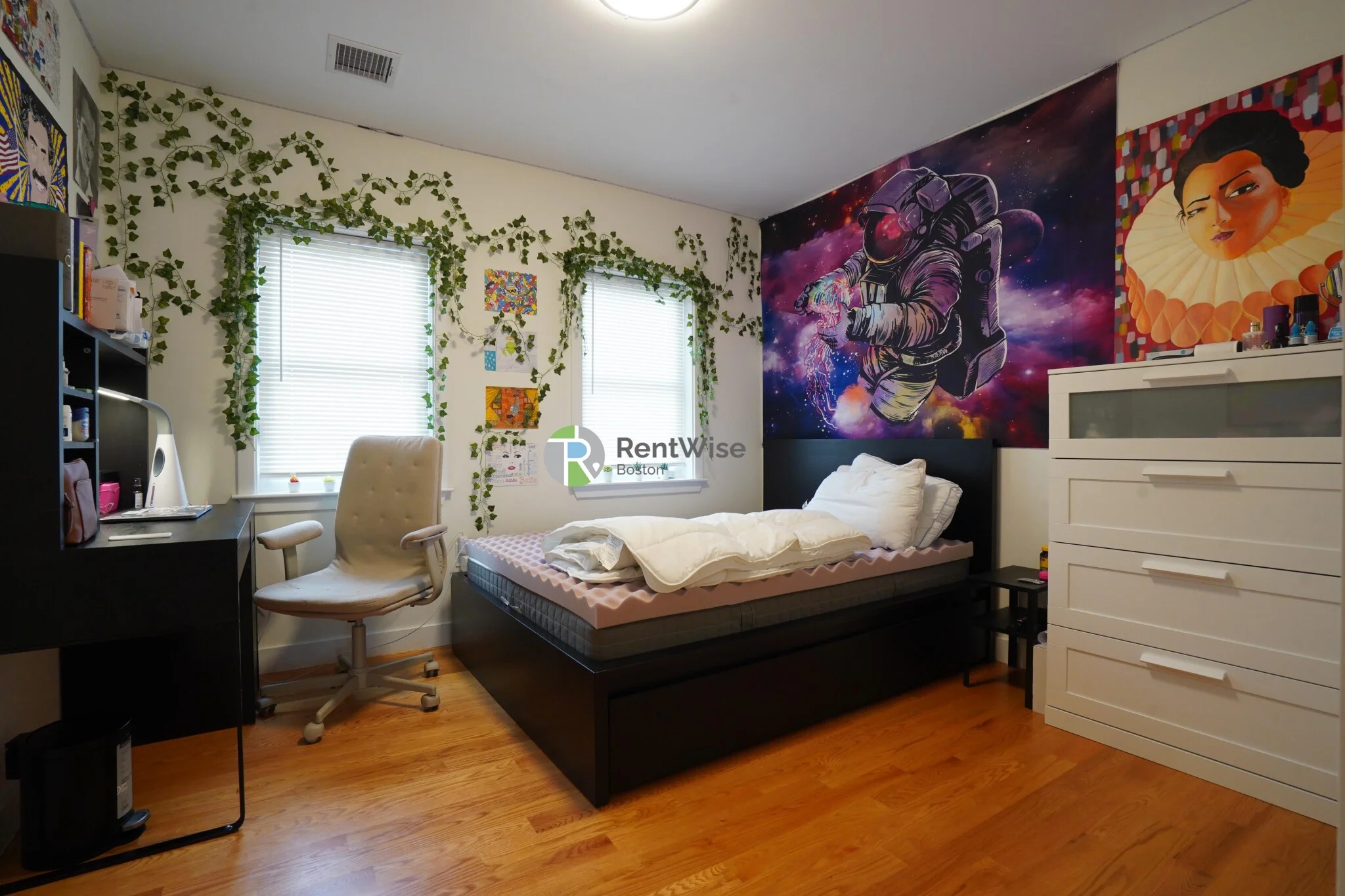 15 Kelley Ct, Allston