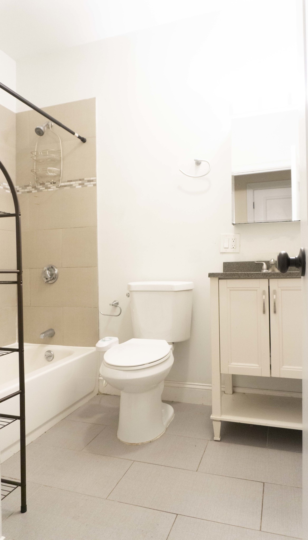 4 bed, 2 bath apartment for rent at 18 Robeson St Unit 1, Jamaica Plain — photo 12 of 13