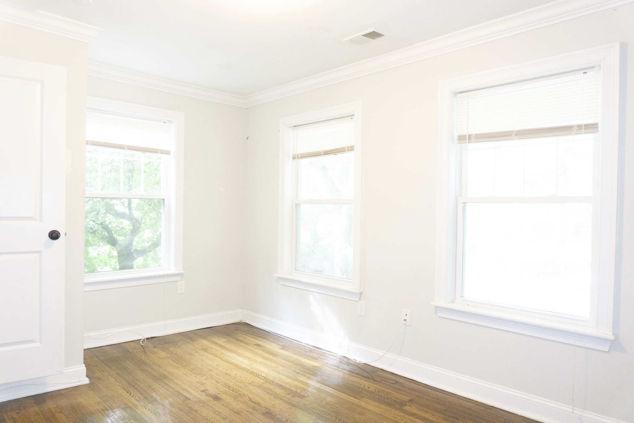 4 bed, 2 bath apartment for rent at 18 Robeson St Unit 1, Jamaica Plain — photo 6 of 13