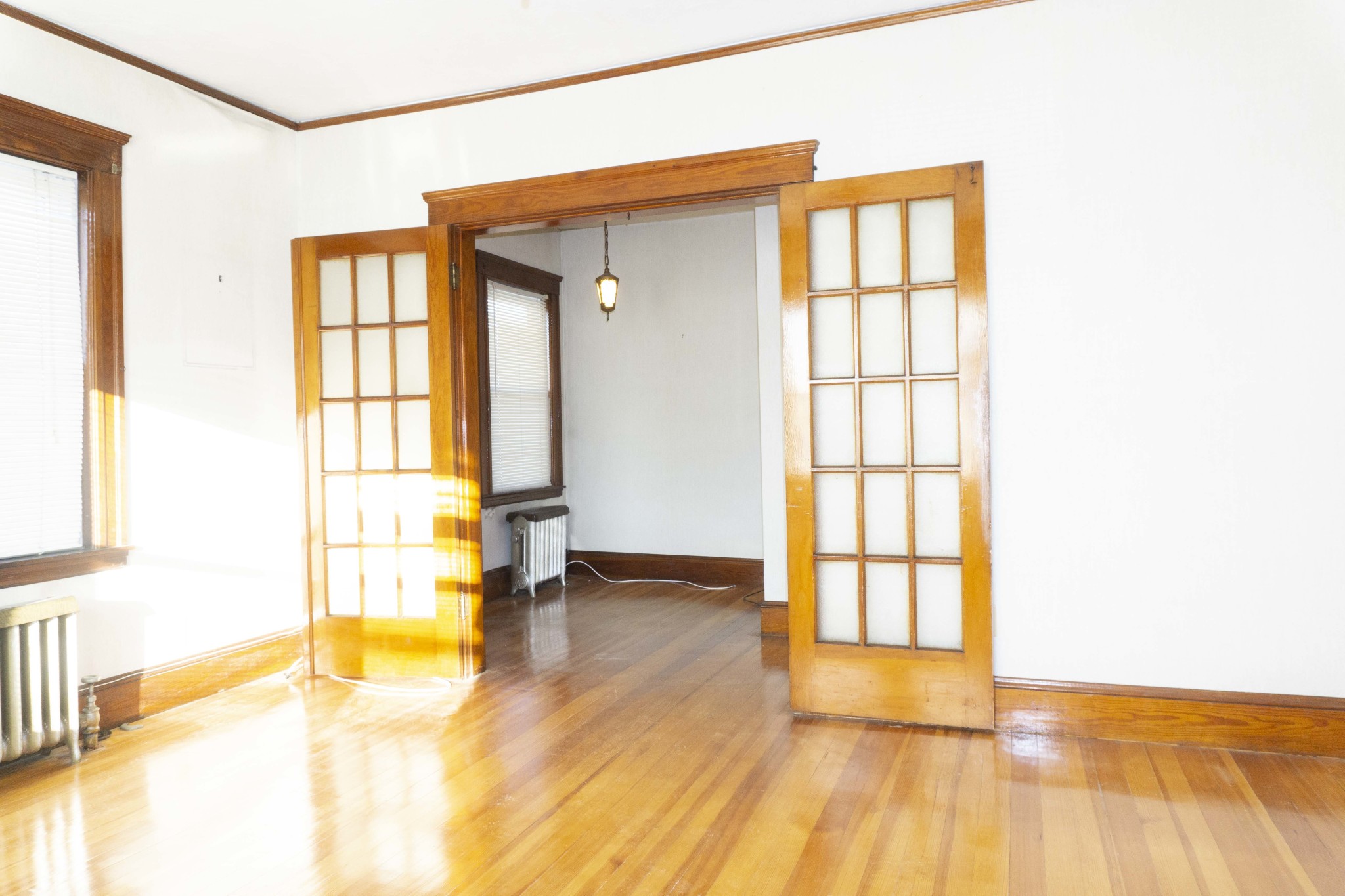 3 bed, 1 bath apartment for rent at 472474 Western Ave Unit 474, Brighton — photo 3 of 7